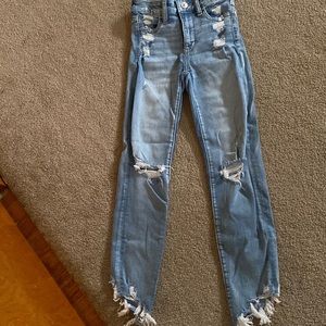 American Eagle light ripped jeans